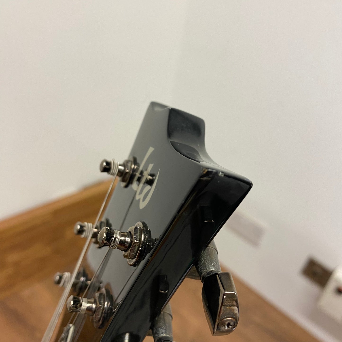 Pre-Owned LTD EC-10 - Black