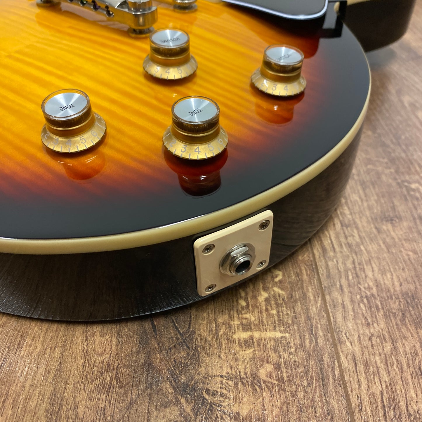 Pre-Owned Epiphone Les Paul Standard Pro - Tobacco Sunburst - Seymour Duncan Slash APH-2S