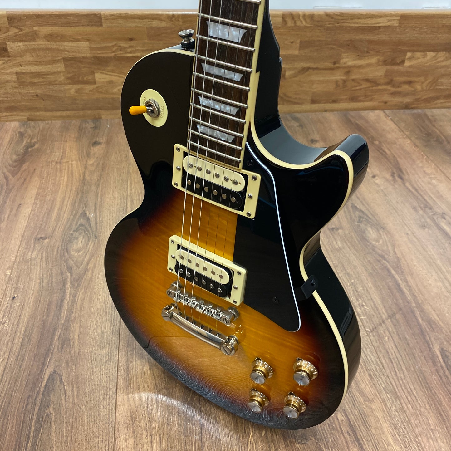 Pre-Owned Epiphone Les Paul Standard Pro - Tobacco Sunburst - Seymour Duncan Slash APH-2S