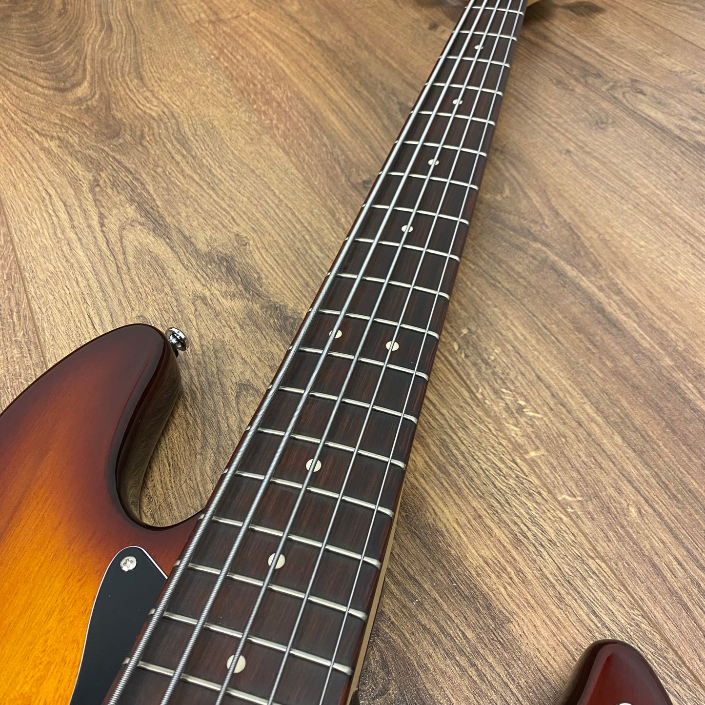 Pre-Owned Sire Marcus Miller V3P Passive 5-String - Tobacco Sunburst