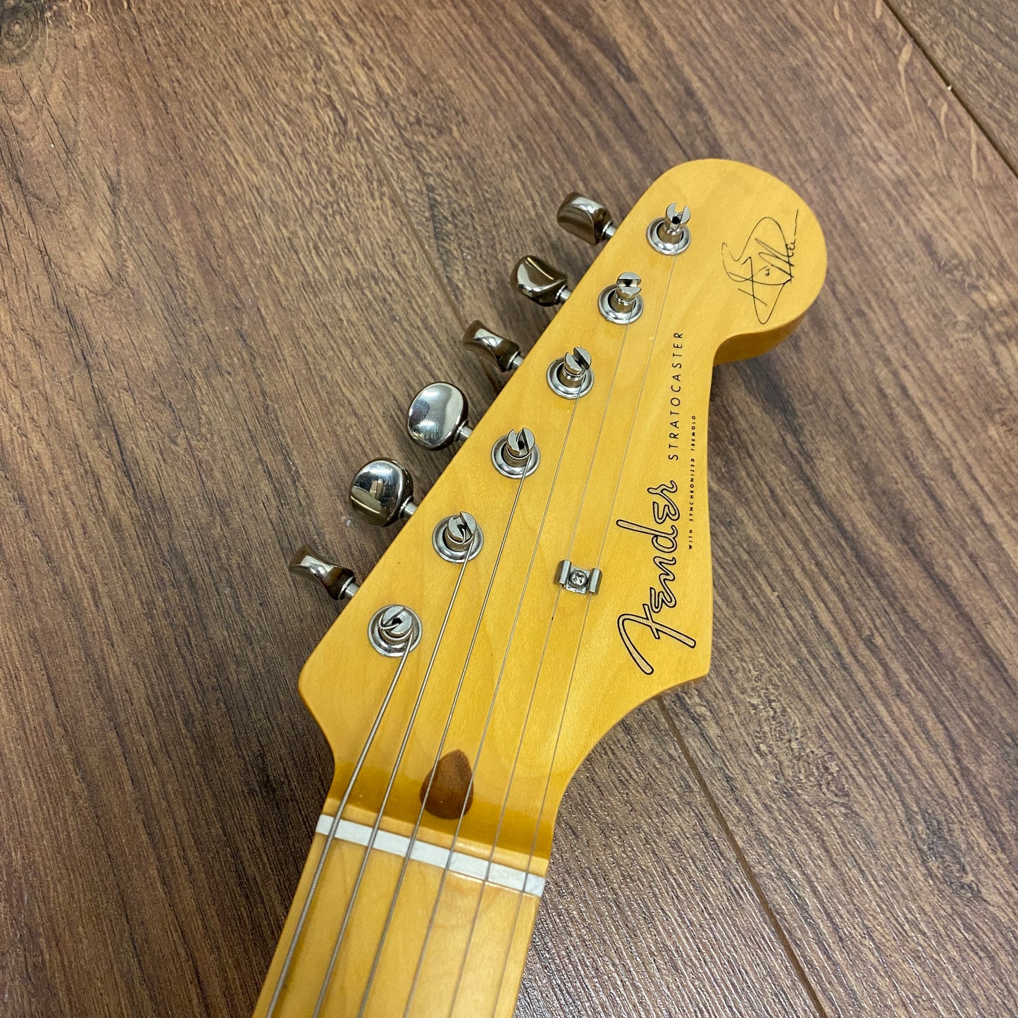 Pre-Owned Fender CIJ Hank Marvin Stratocaster - Fiesta Red - 1997