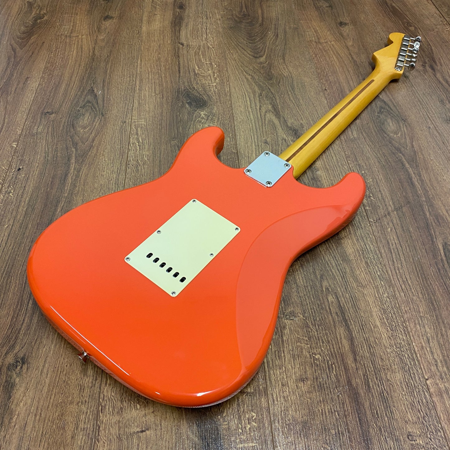 Pre-Owned Fender CIJ Hank Marvin Stratocaster - Fiesta Red - 1997