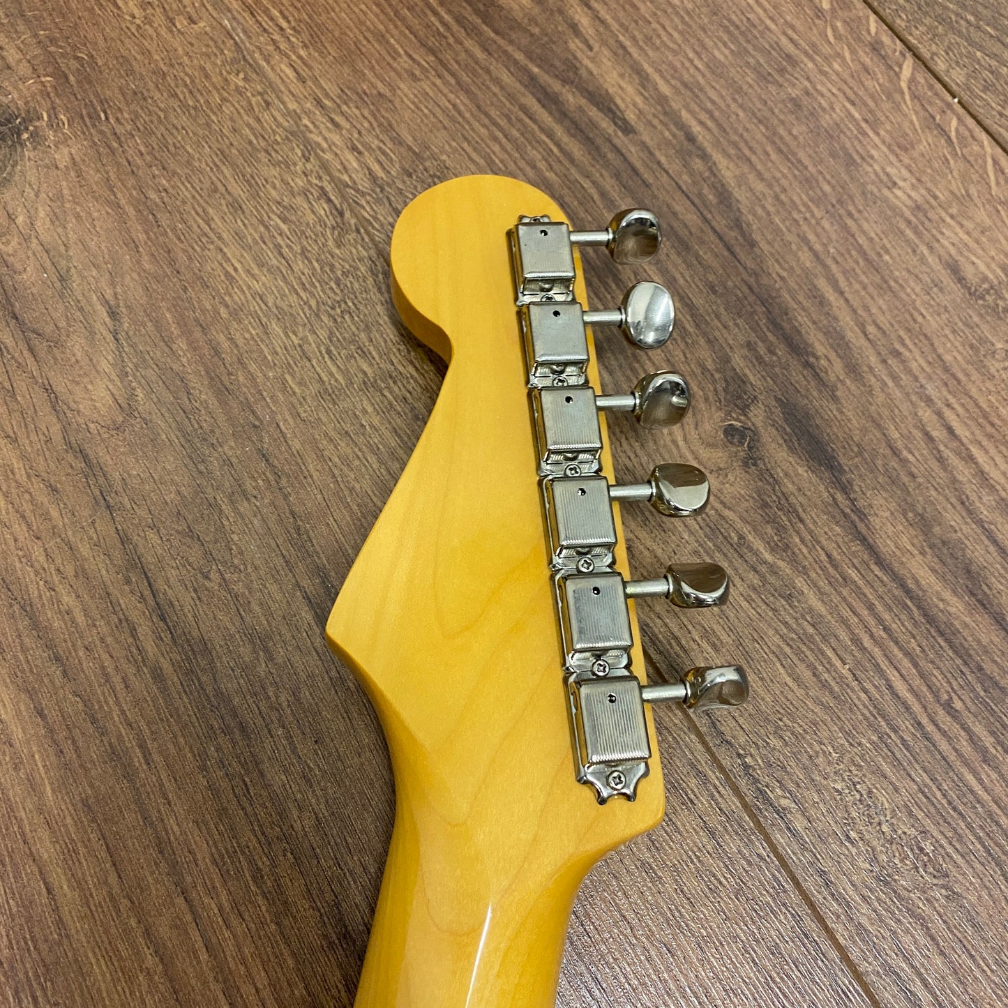 Pre-Owned Fender CIJ Hank Marvin Stratocaster - Fiesta Red - 1997