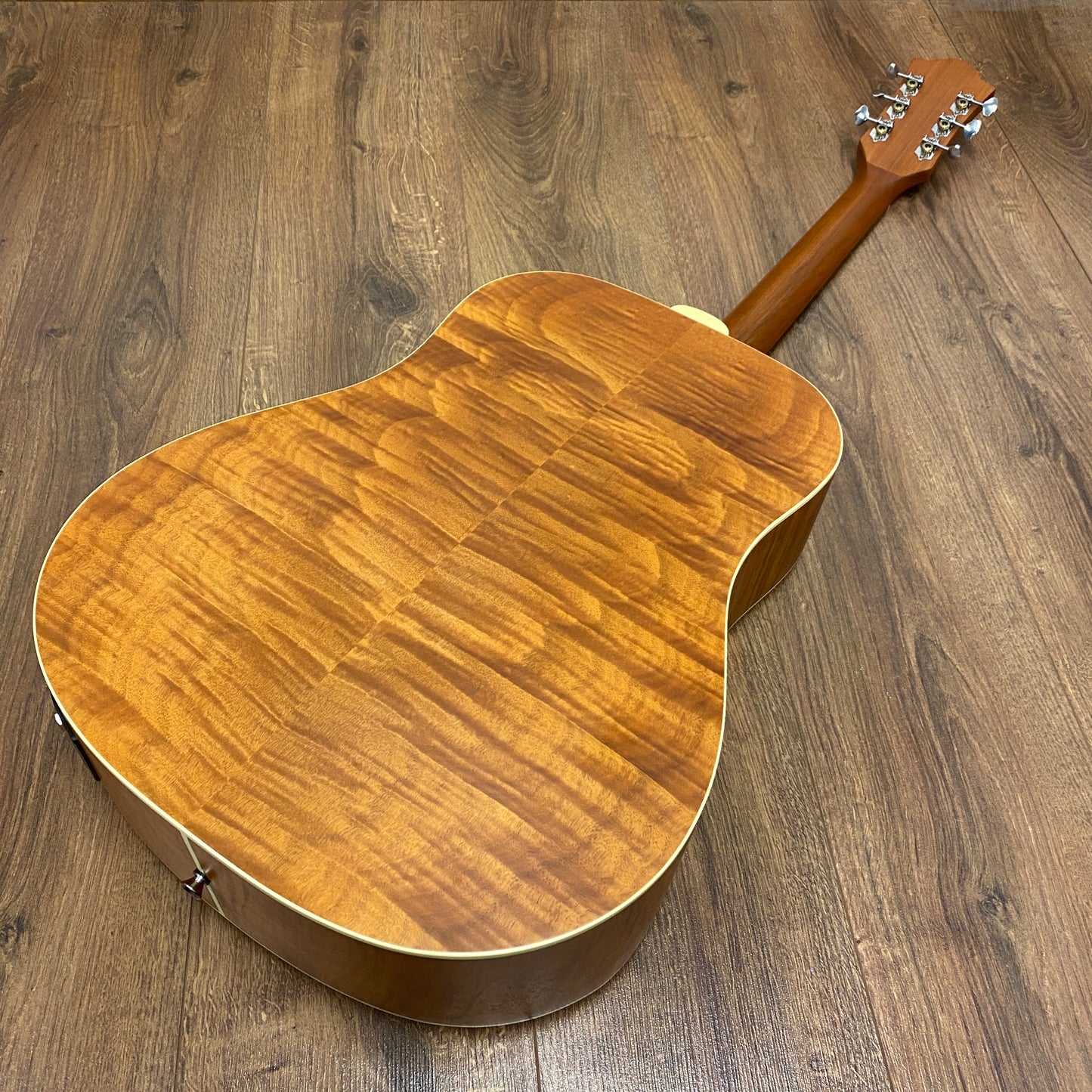 Pre-Owned Guild D-240 Limited Edition Flame - Natural