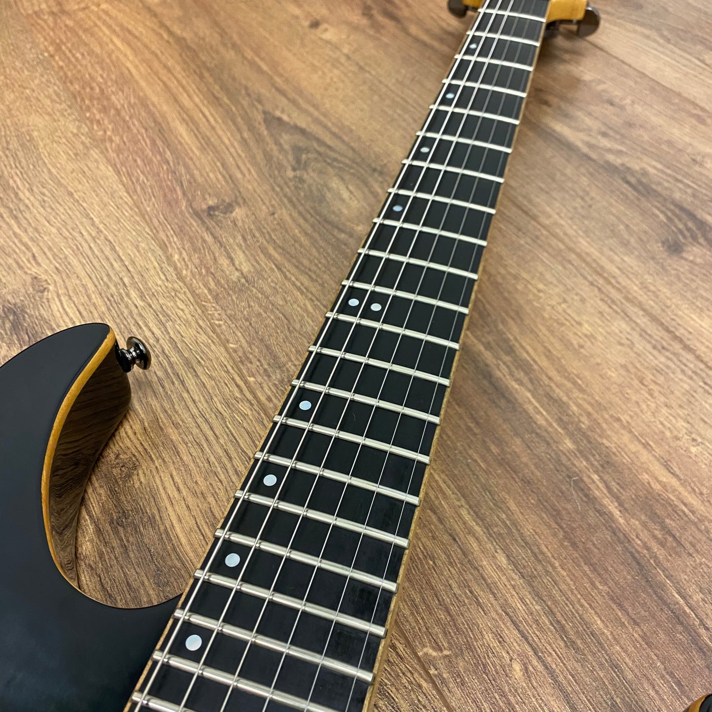 Pre-Owned Schecter Banshee 6 Passive - Trans Black Burst
