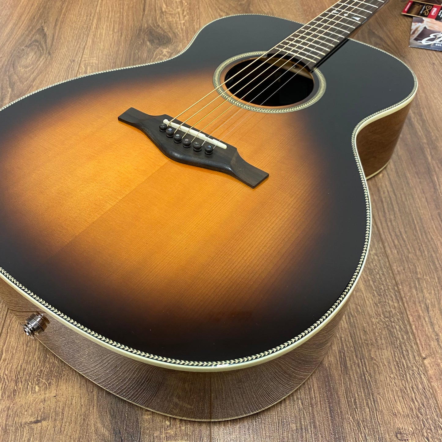 Eko EGO Icon EQ - Vintage Sunburst - *B-STOCK*