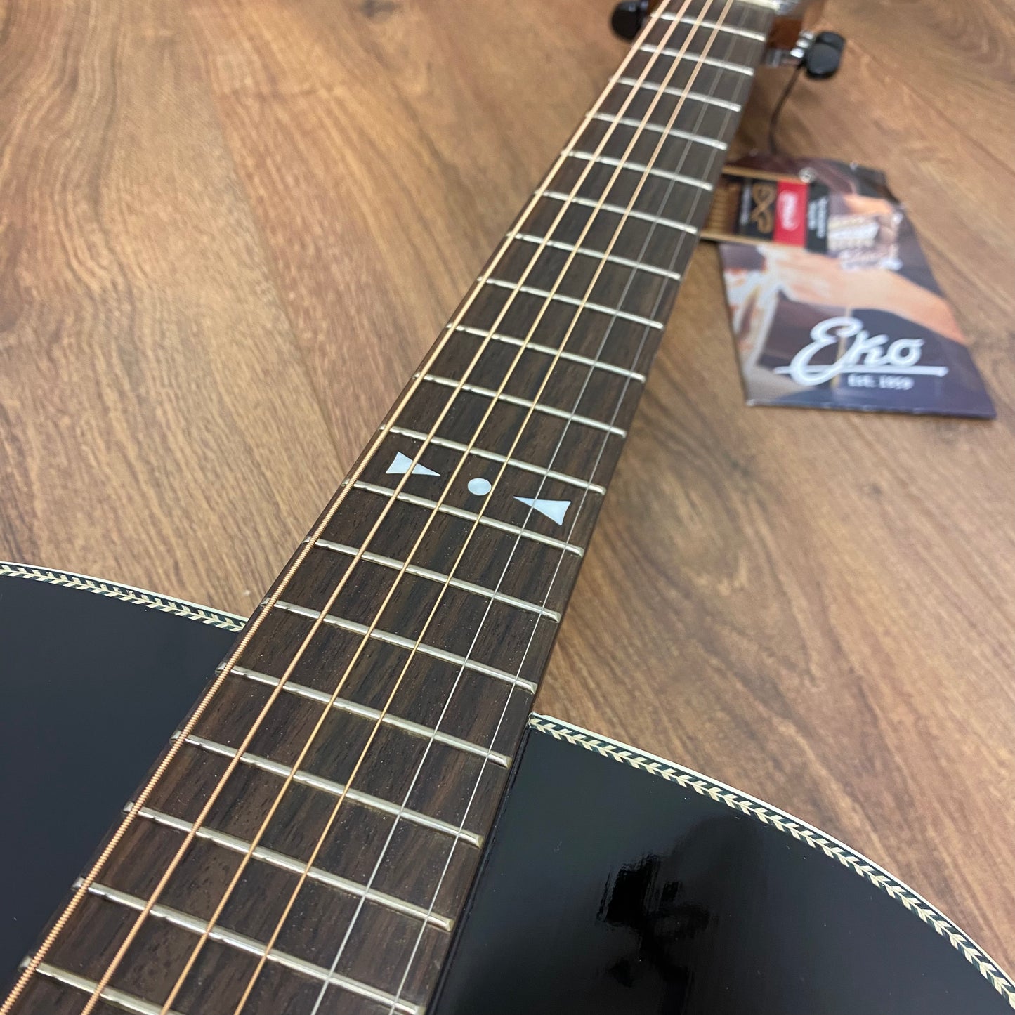 Eko EGO Icon EQ - Vintage Sunburst - *B-STOCK*