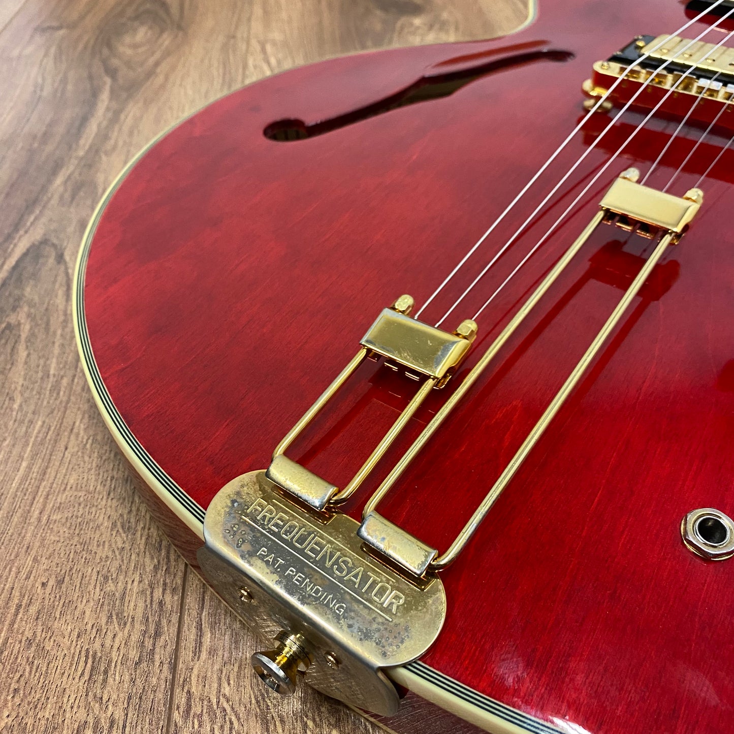 Pre-Owned Epiphone Sheraton 1962 E212TV 50th Anniversary - Cherry