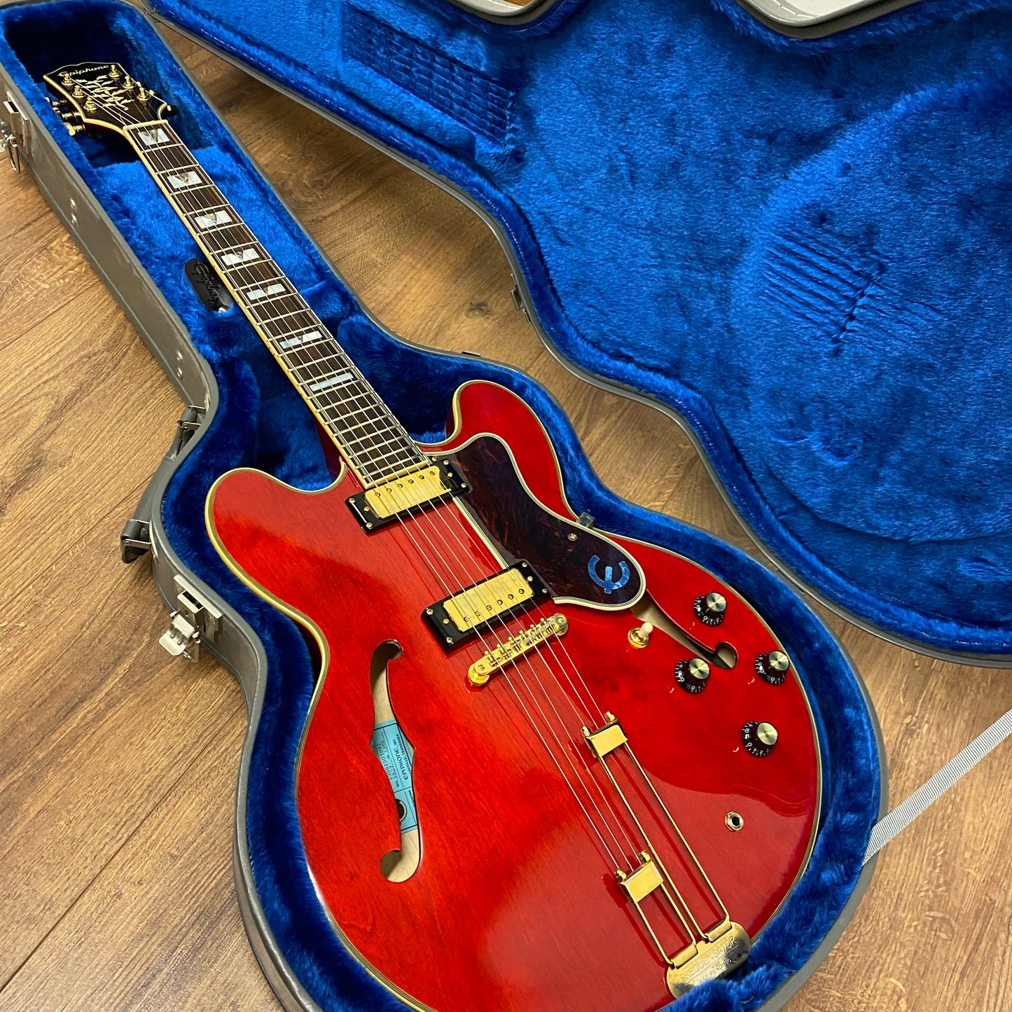 Pre-Owned Epiphone Sheraton 1962 E212TV 50th Anniversary - Cherry
