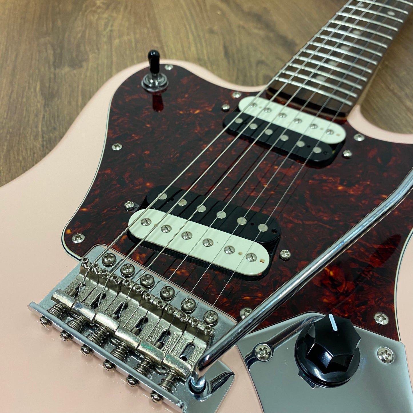 Pre-Owned Squier Paranormal Super-Sonic - Shell Pink