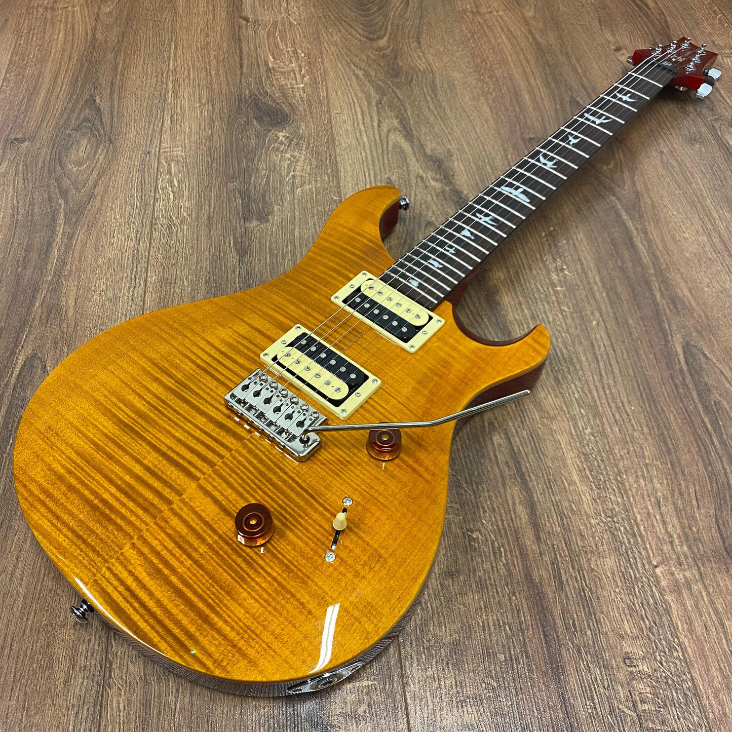 Pre-Owned PRS SE Custom 24 - Vintage Yellow - 2012