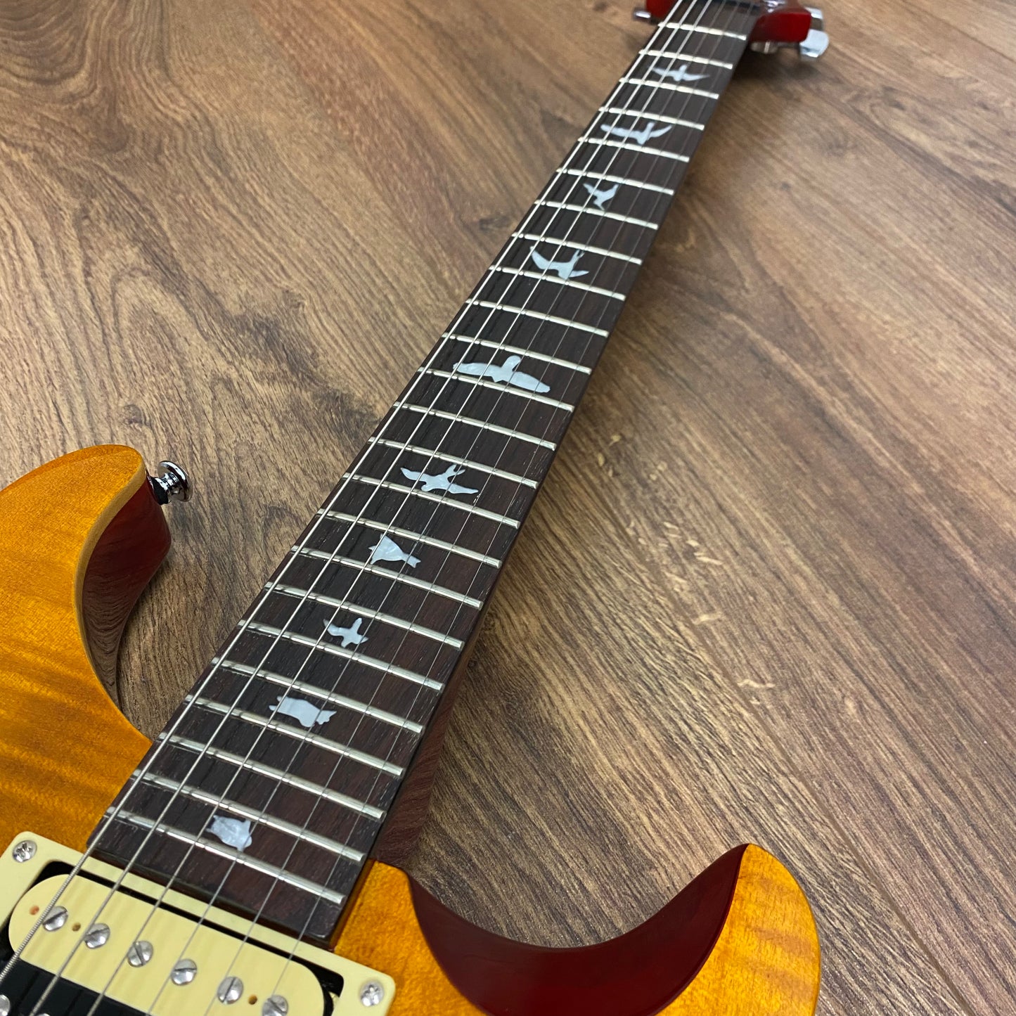 Pre-Owned PRS SE Custom 24 - Vintage Yellow - 2012