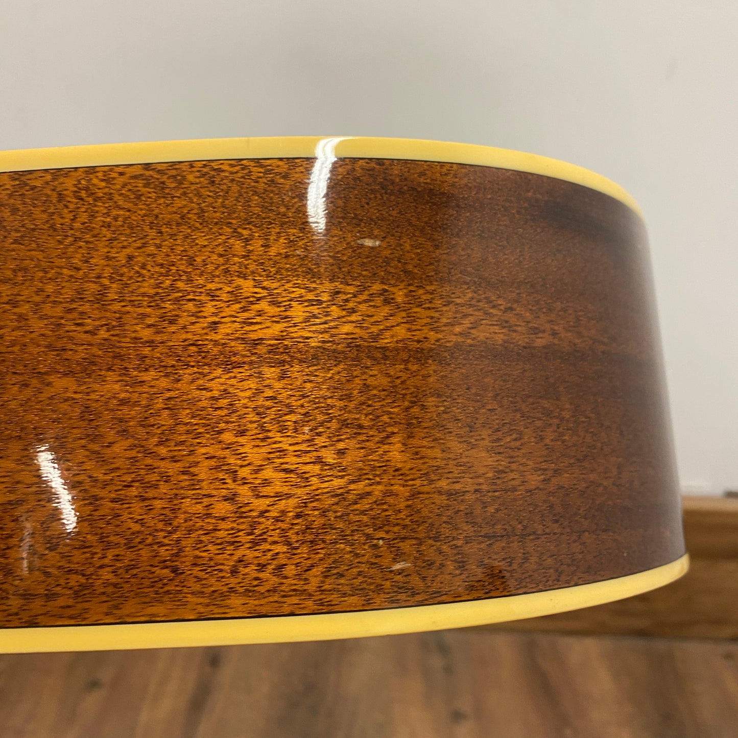 Pre-Owned Epiphone AJ 15E Electro-Acoustic - Natural