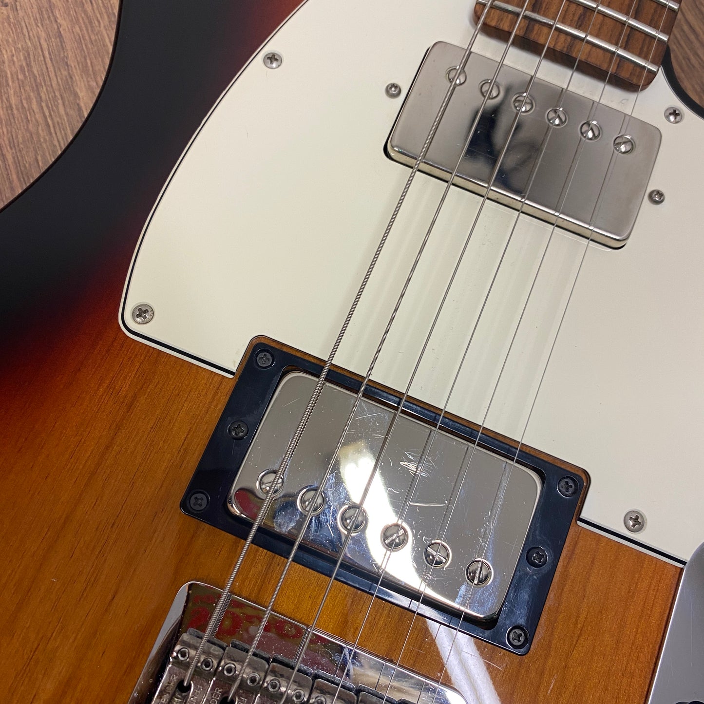 Pre-Owned Fender Player Tele HH w/ Bareknuckle Pickups - Sunburst