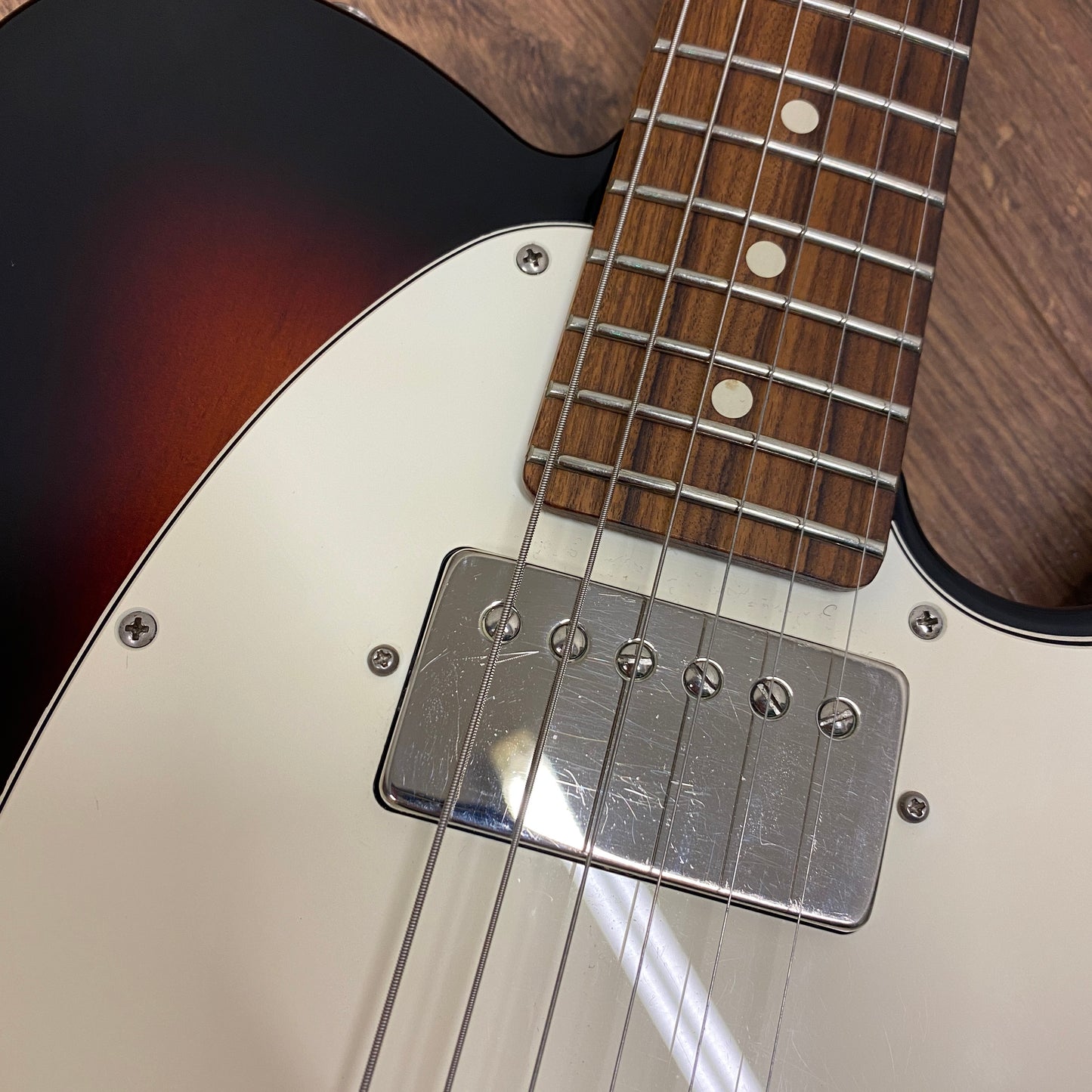 Pre-Owned Fender Player Tele HH w/ Bareknuckle Pickups - Sunburst