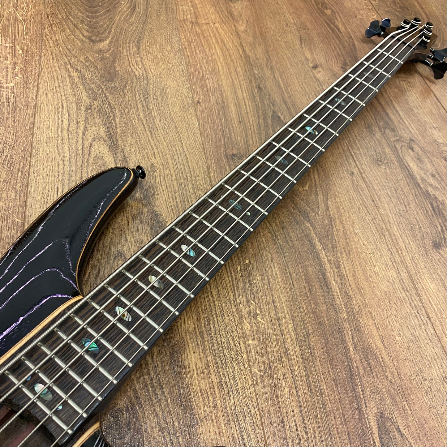Pre-Owned Ibanez SR1305SB Premium 5-String Bass - Magic Wave Low Gloss