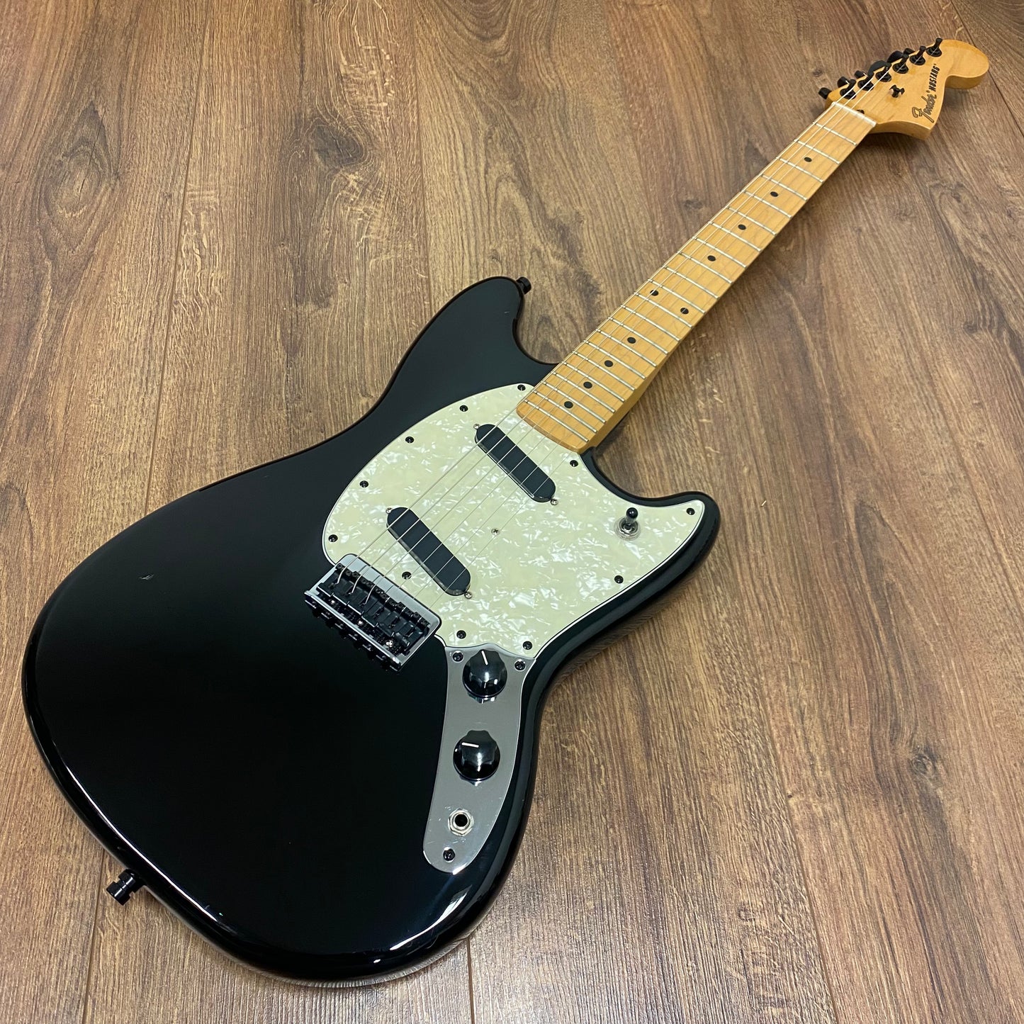 Pre-Owned Fender Player Mustang - Black - 2016