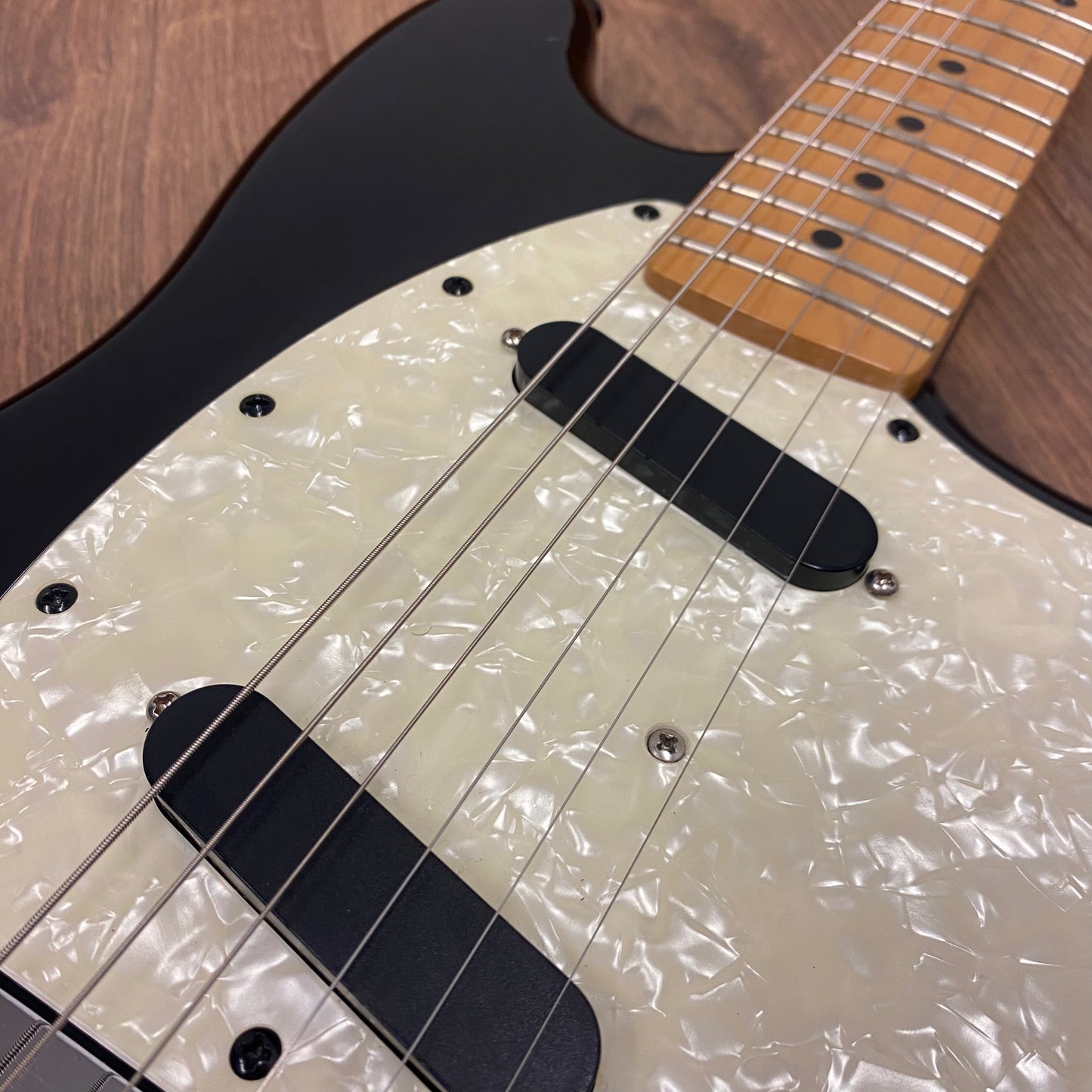 Pre-Owned Fender Player Mustang - Black - 2016
