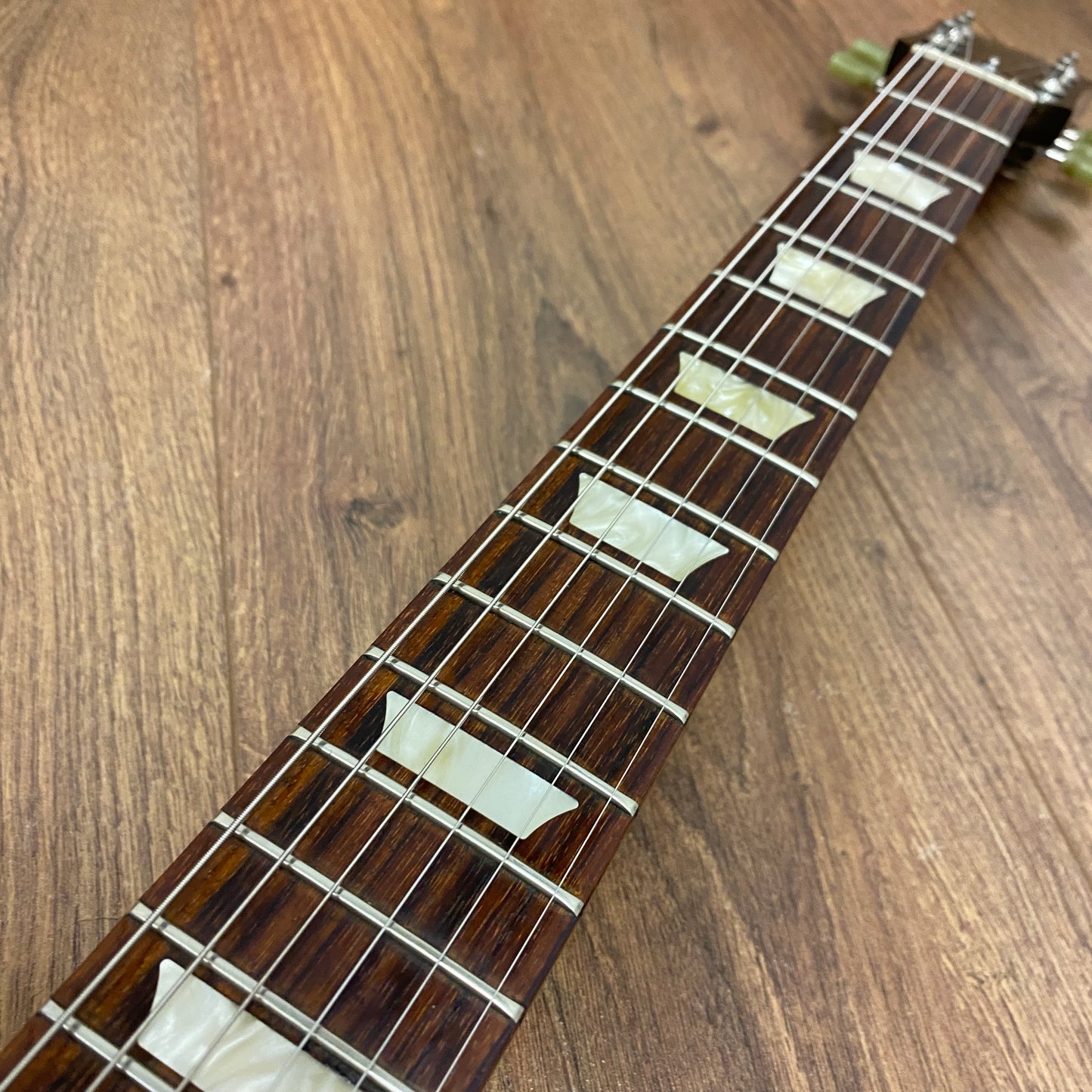Pre-Owned Gibson Les Paul Studio - Fireburst - 2006