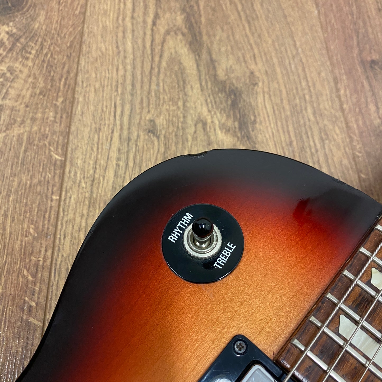 Pre-Owned Gibson Les Paul Studio - Fireburst - 2006