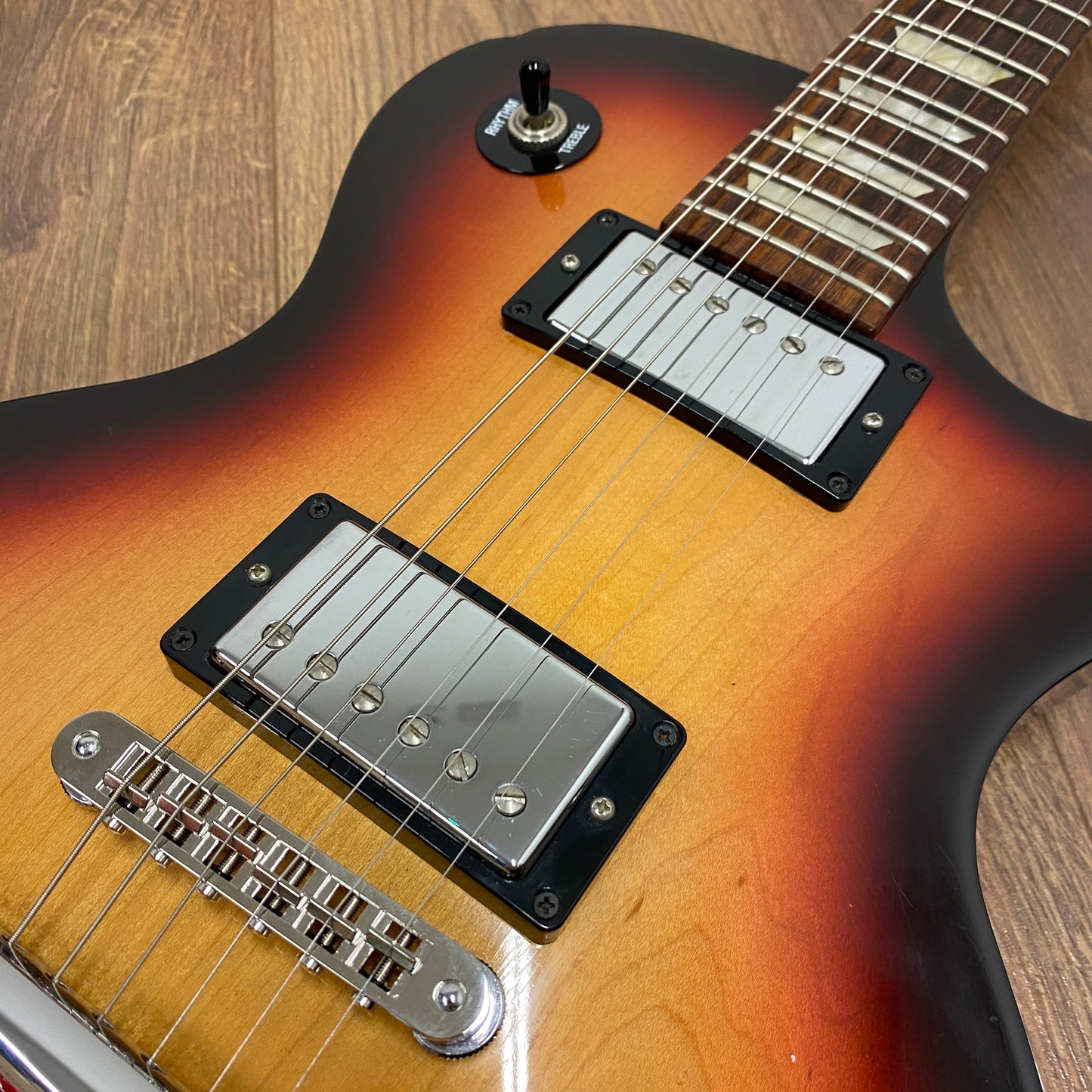 Pre-Owned Gibson Les Paul Studio - Fireburst - 2006