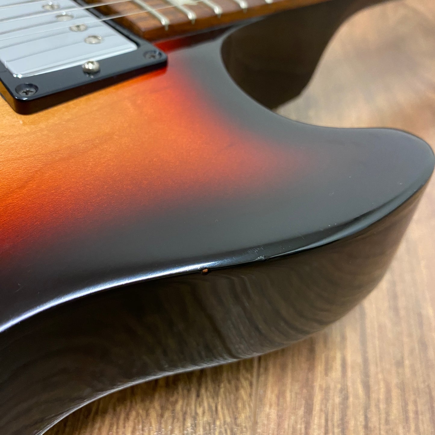 Pre-Owned Gibson Les Paul Studio - Fireburst - 2006