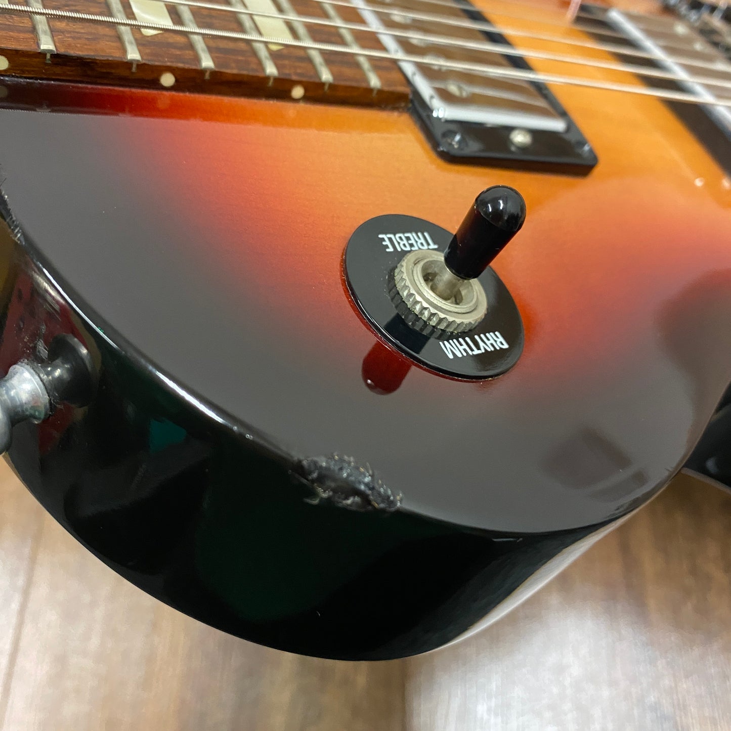 Pre-Owned Gibson Les Paul Studio - Fireburst - 2006