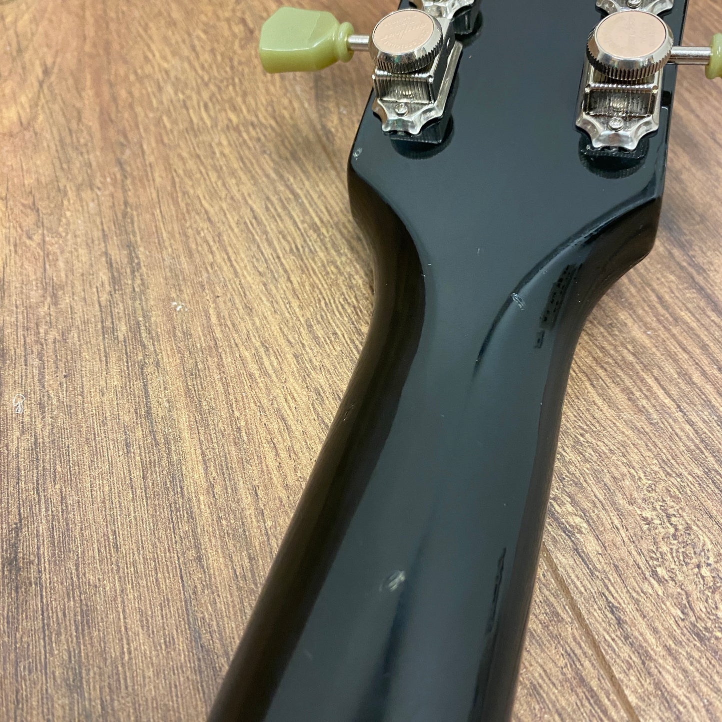 Pre-Owned Gibson Les Paul Studio - Fireburst - 2006