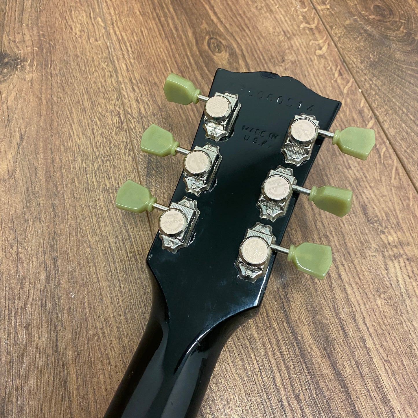 Pre-Owned Gibson Les Paul Studio - Fireburst - 2006