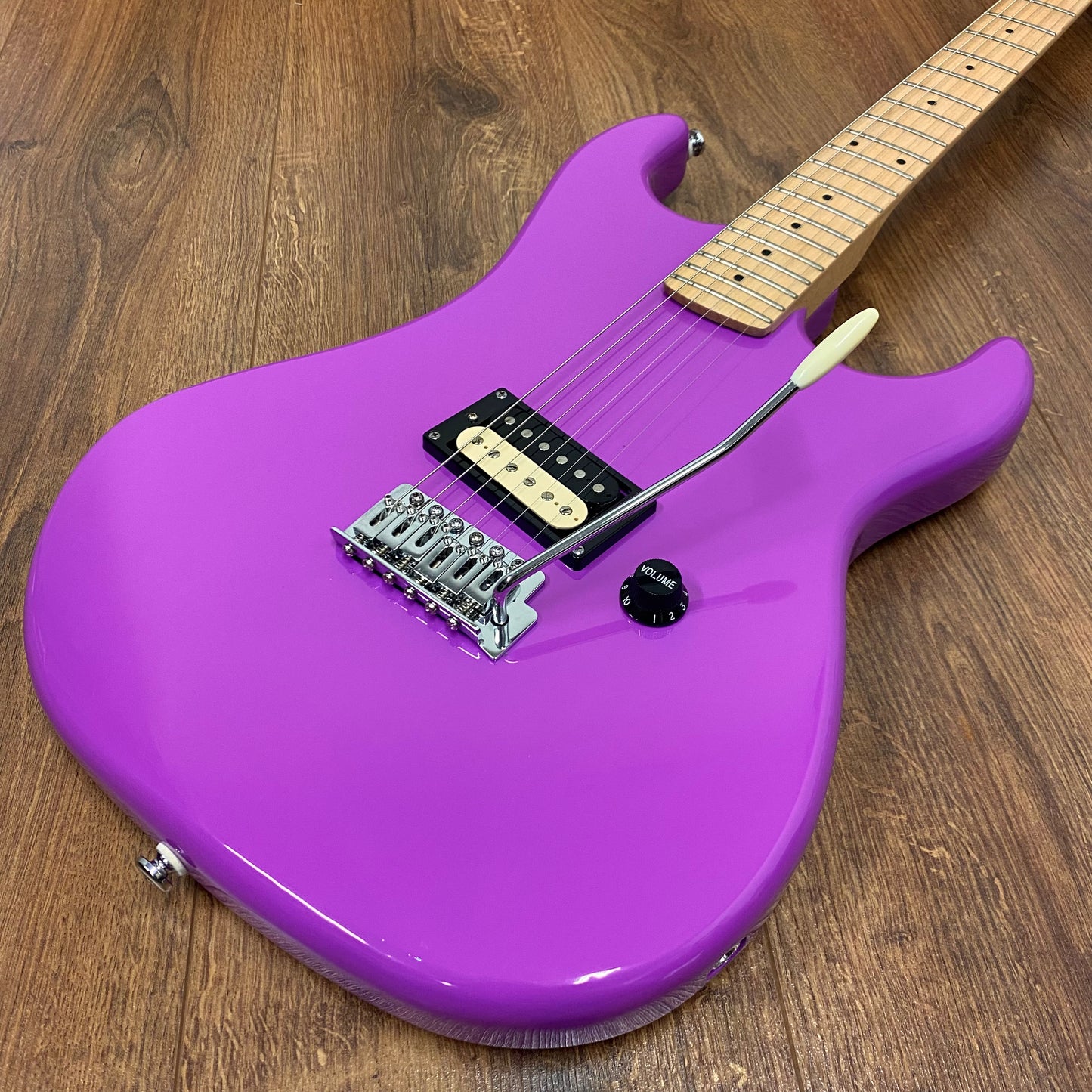 Pre-Owned Kramer Baretta Special - Purple