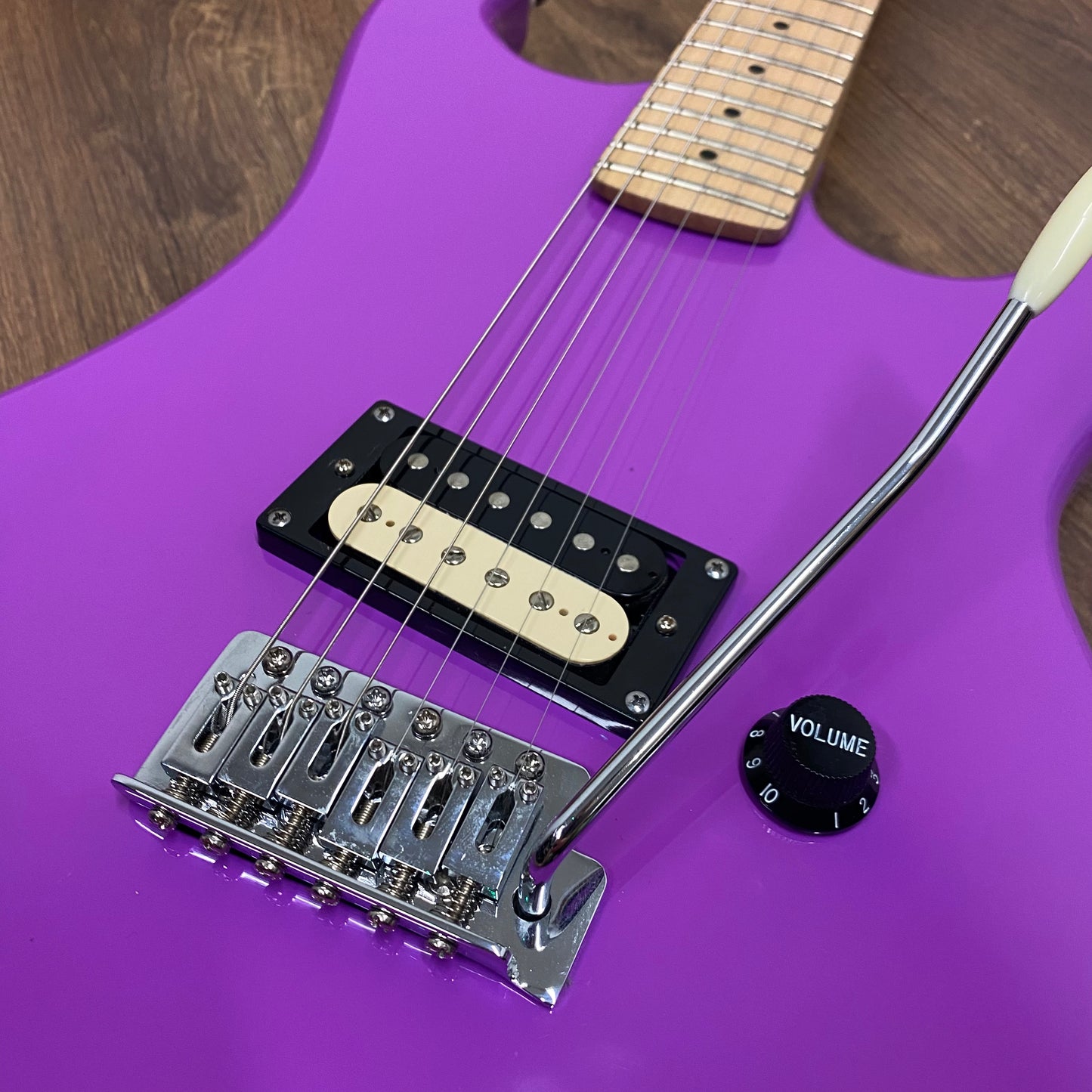 Pre-Owned Kramer Baretta Special - Purple