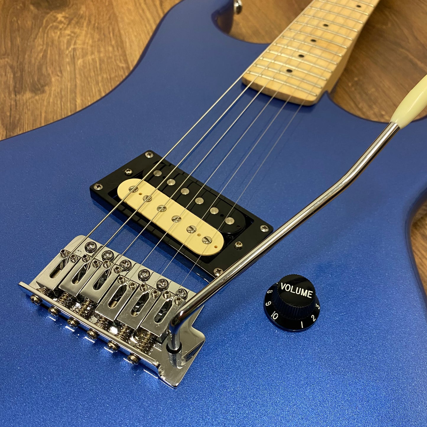 Pre-Owned Kramer Baretta Special - Blue Metallic