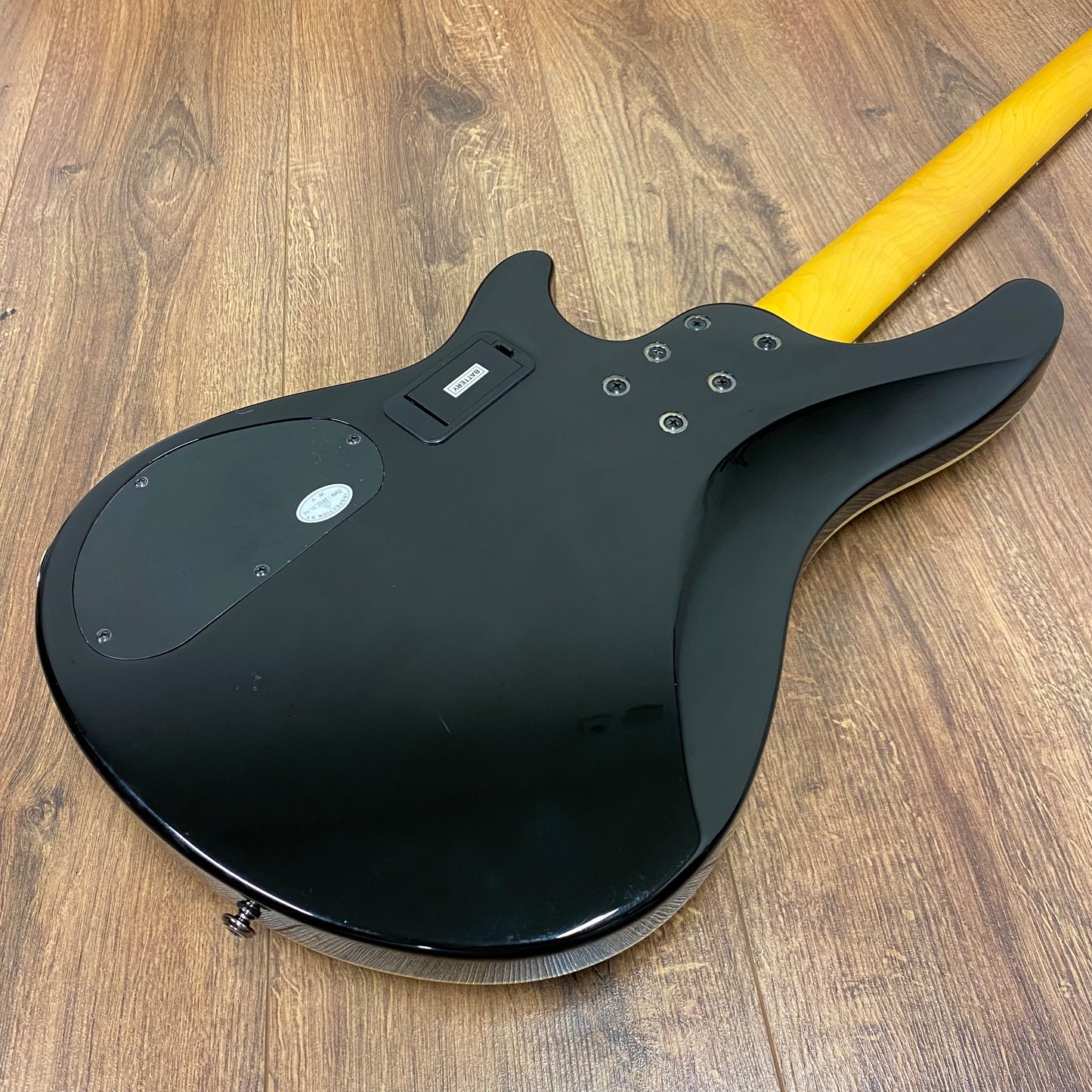 Pre-Owned Schecter Omen 5 Bass - Black