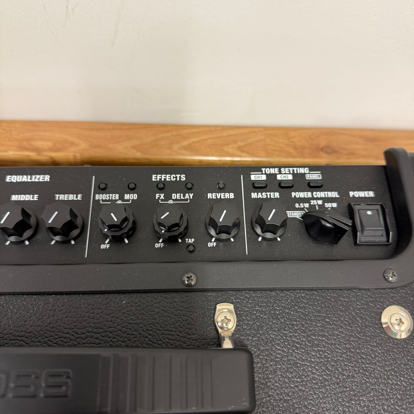 Pre-Owned Boss Katana 50 MkII 50w Combo Amp w/ Airstep Kat Controller