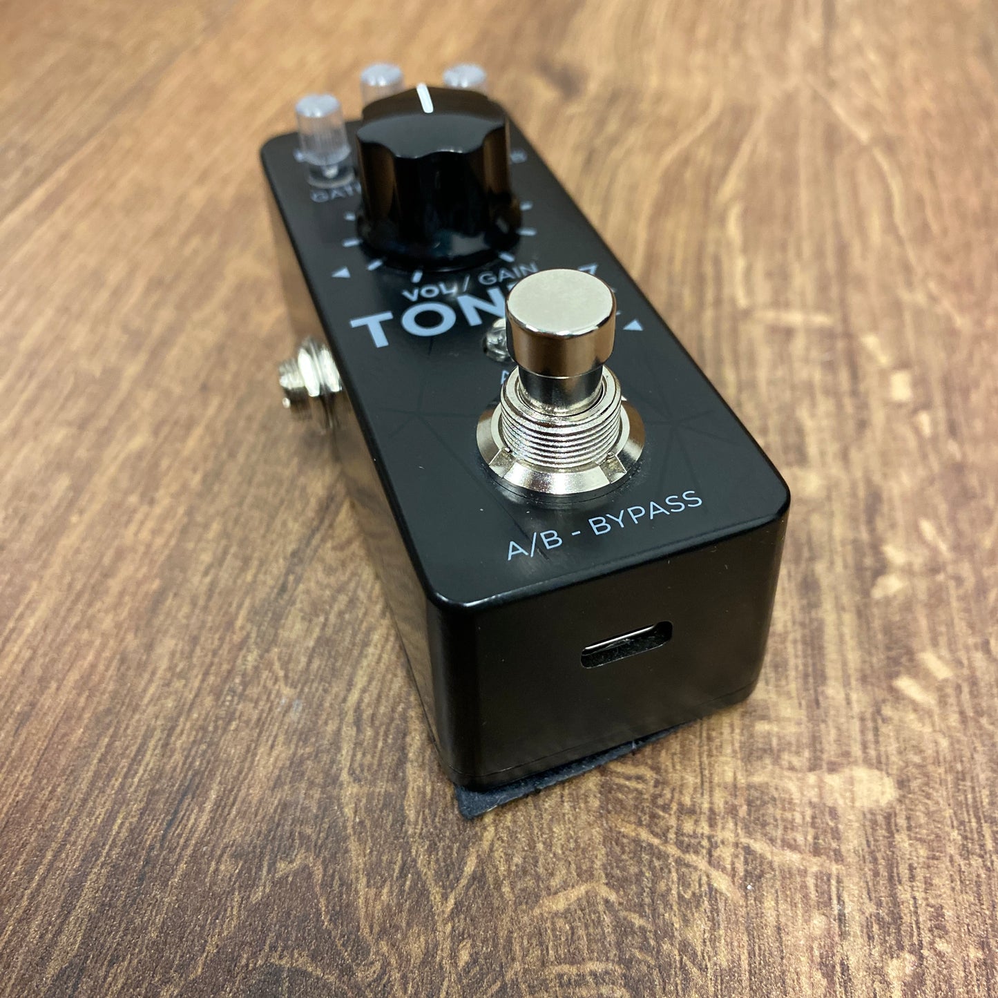 Pre-Owned IK MultiMedia TONEX ONE Machine Modelling Pedal