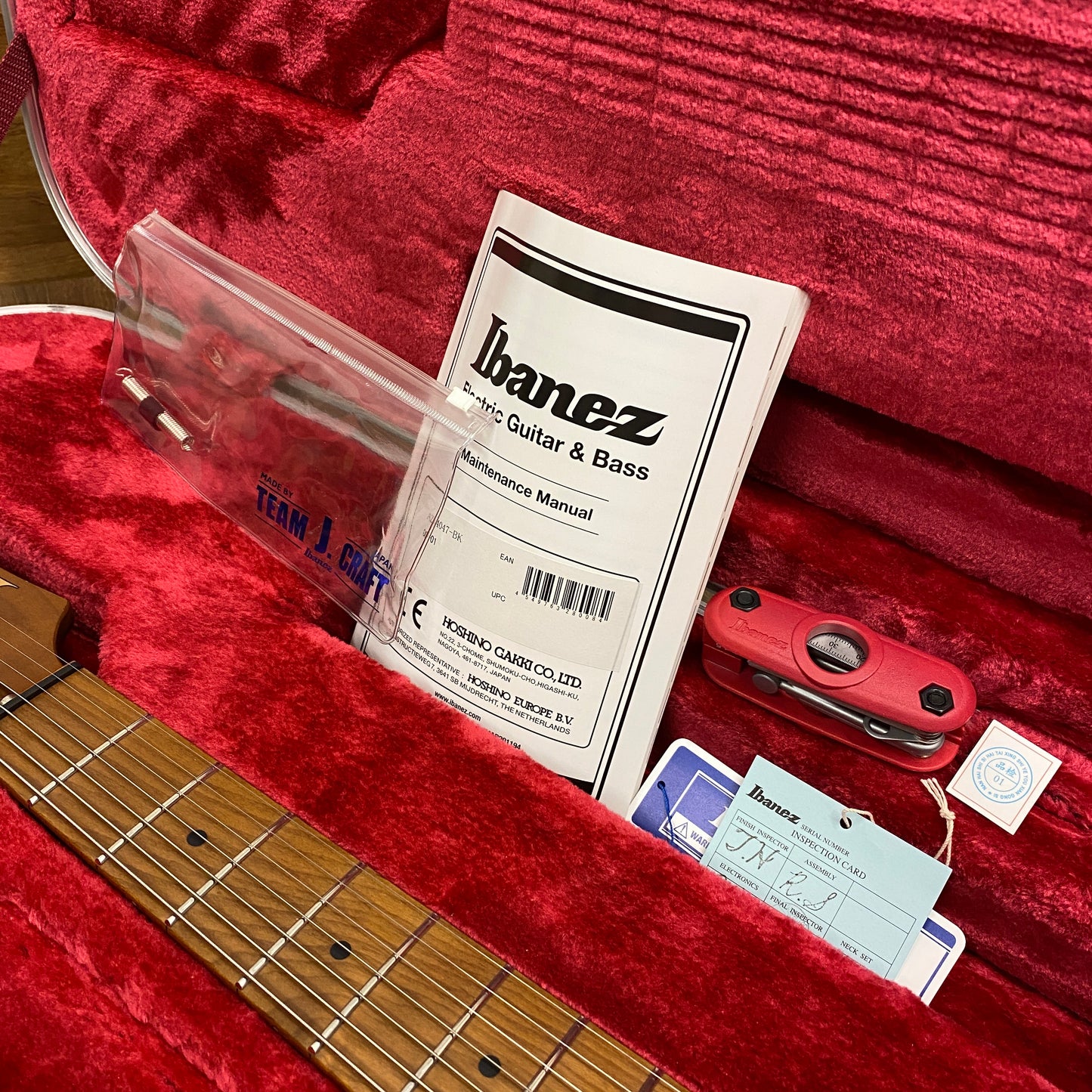 Pre-Owned Ibanez AZ24047 Prestige 7-String - Gloss Black