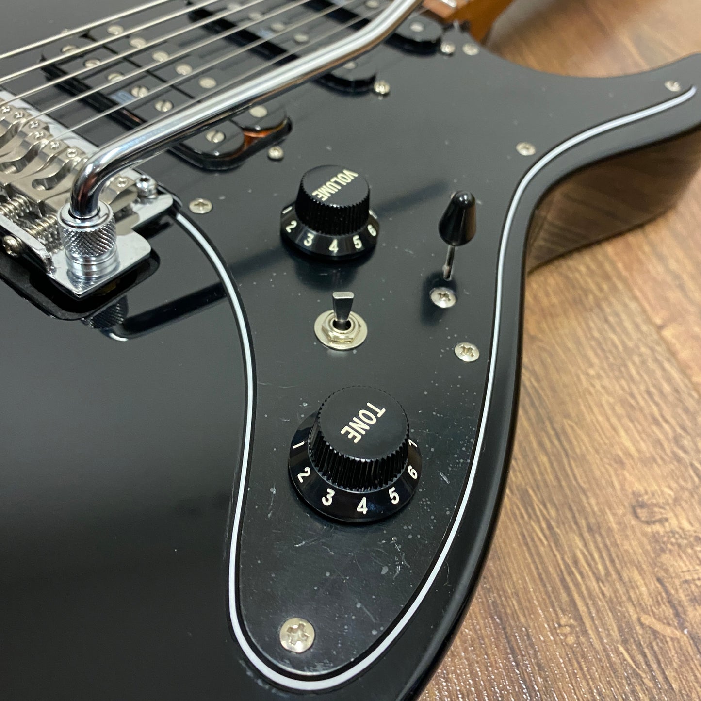 Pre-Owned Ibanez AZ24047 Prestige 7-String - Gloss Black