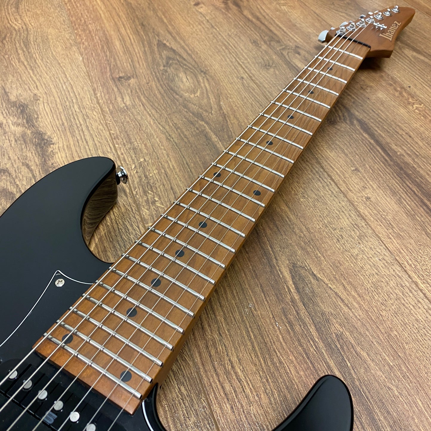 Pre-Owned Ibanez AZ24047 Prestige 7-String - Gloss Black