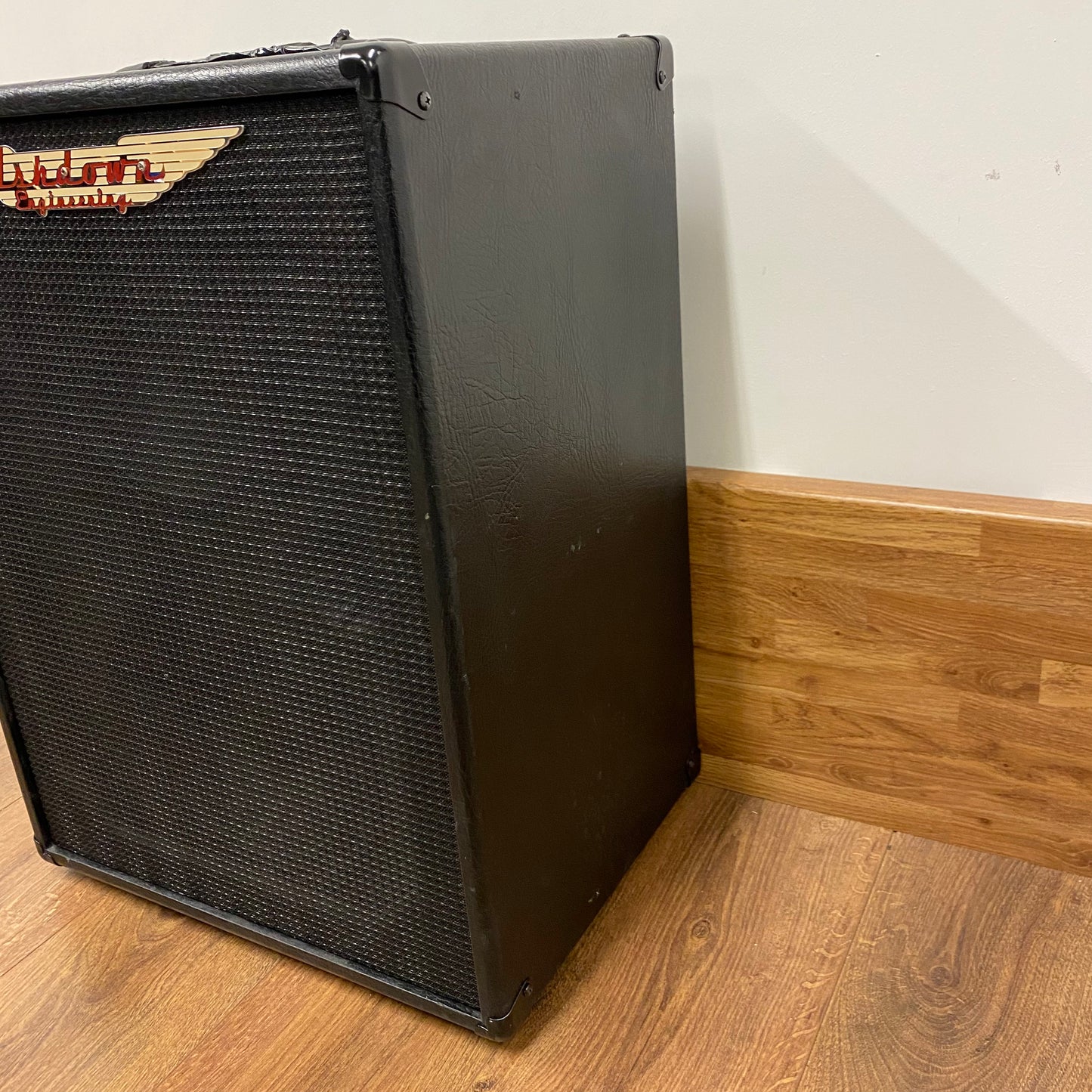 Pre-Owned Ashdown Rootmaster RM-MAG-210T 2x10" Bass Cab