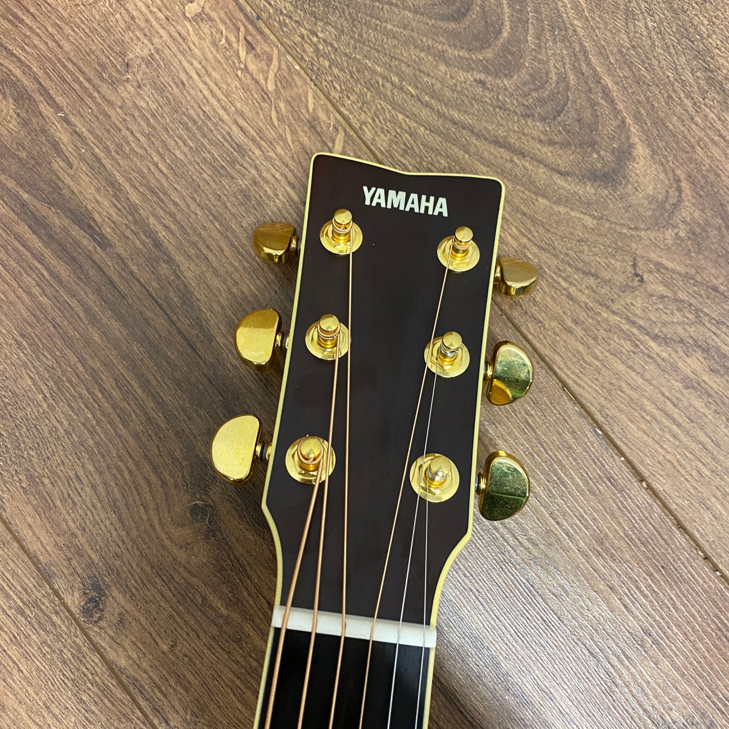 Pre-Owned Yamaha LS-TA TransAcoustic Concert Electro-Acoustic - Brown Sunburst