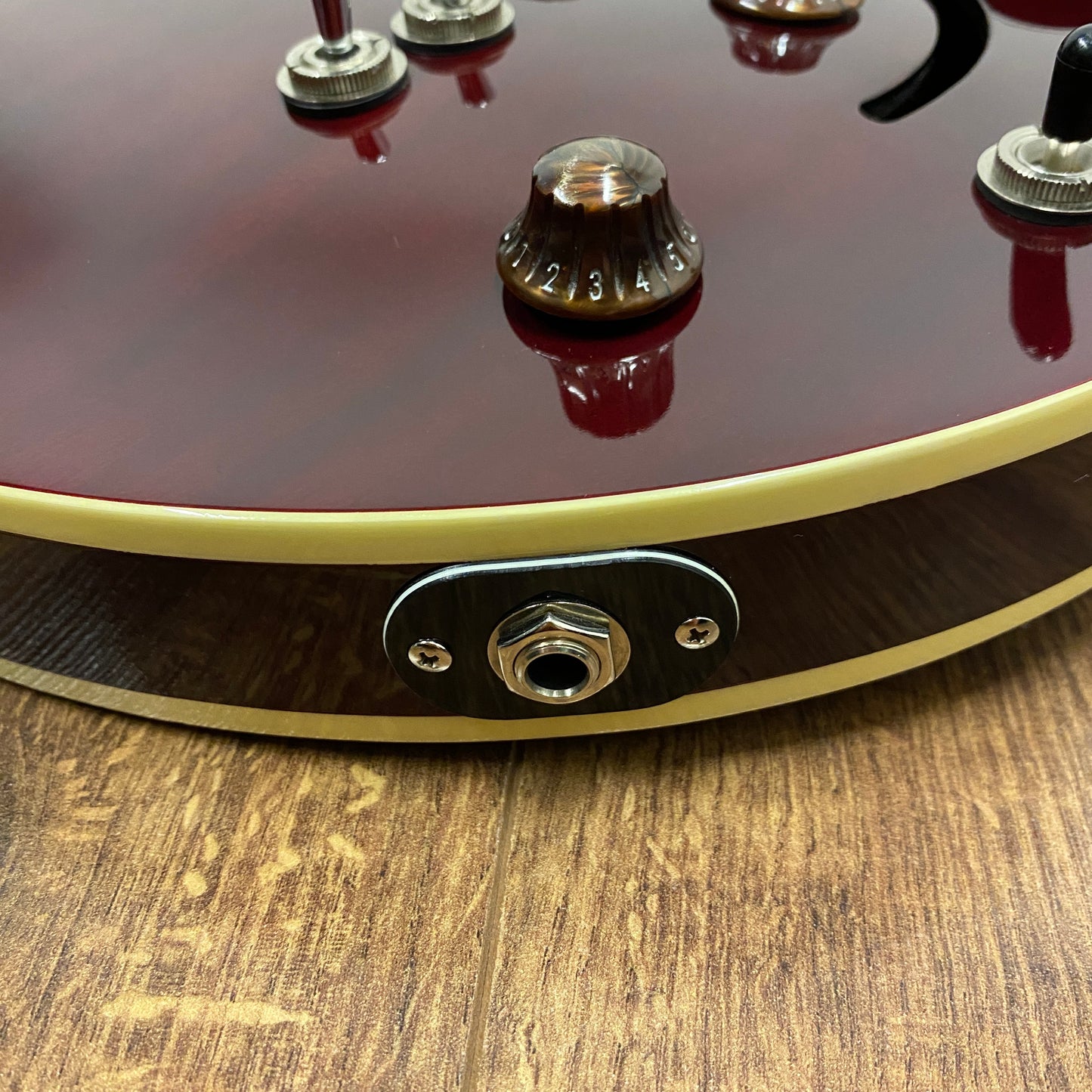 Pre-Owned Vox Virage DC MK1 - Wine Red - 2008