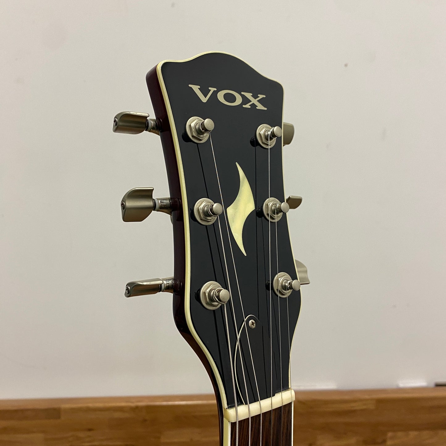 Pre-Owned Vox Virage DC MK1 - Wine Red - 2008