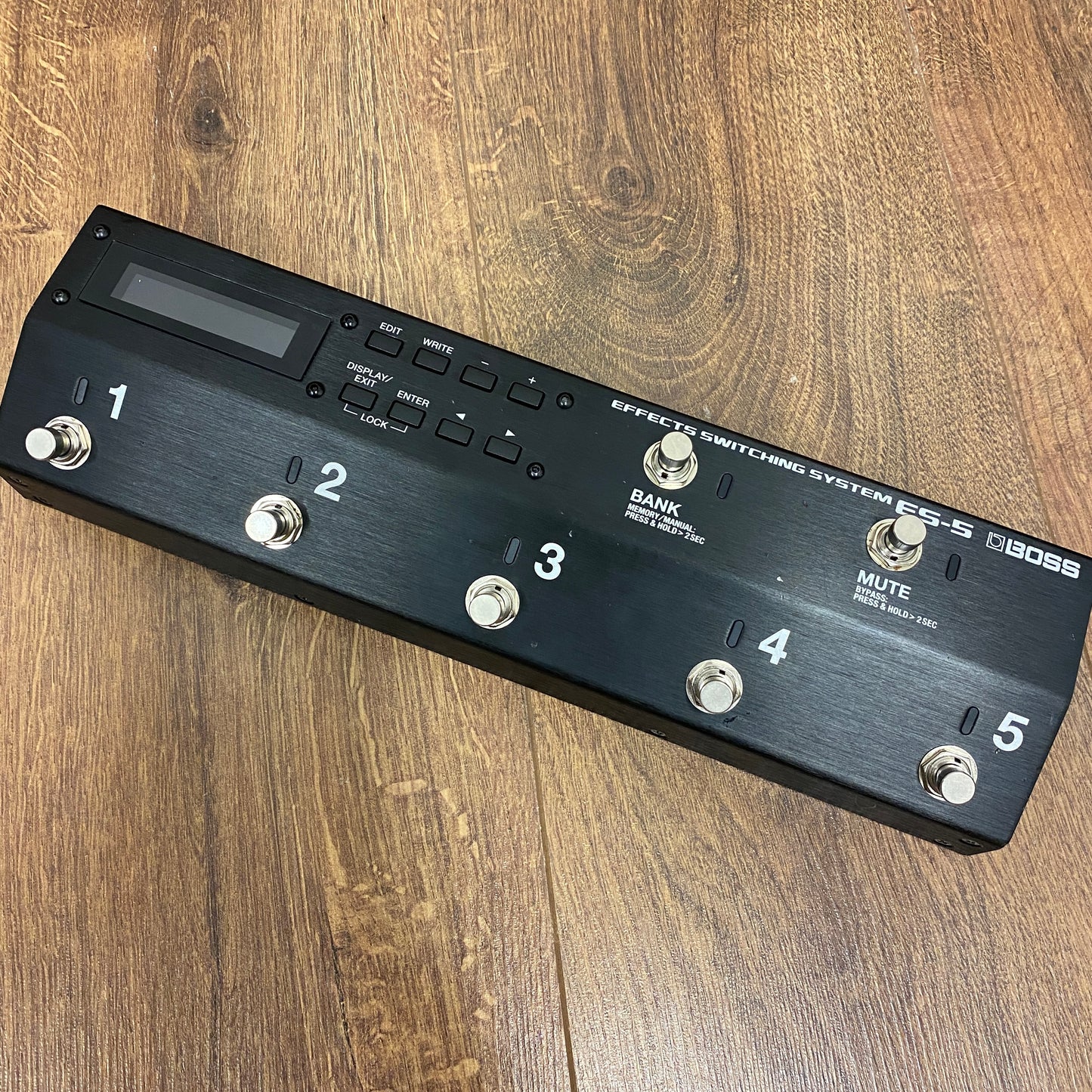 Pre-Owned Boss ES-5 Effects Switching System