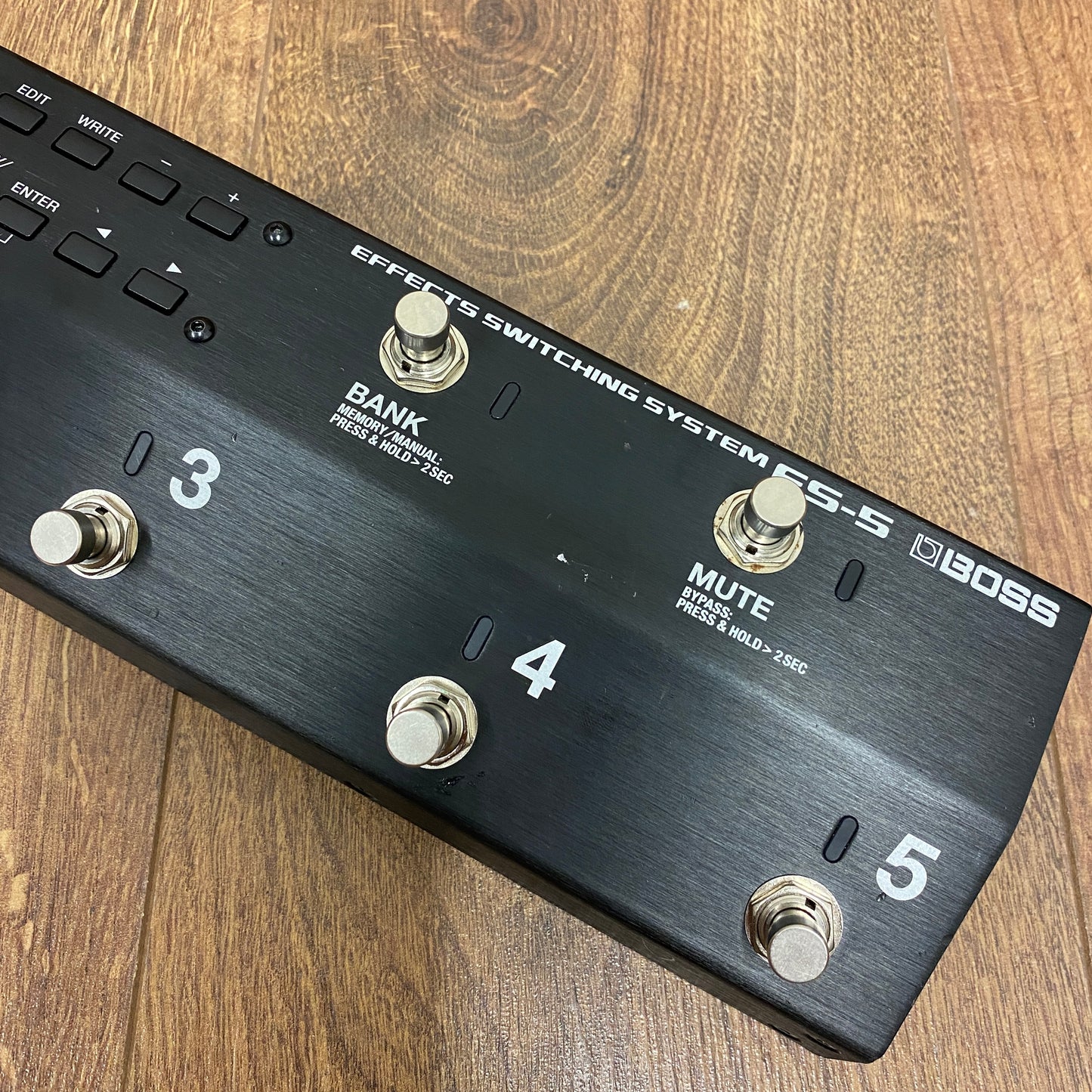 Pre-Owned Boss ES-5 Effects Switching System