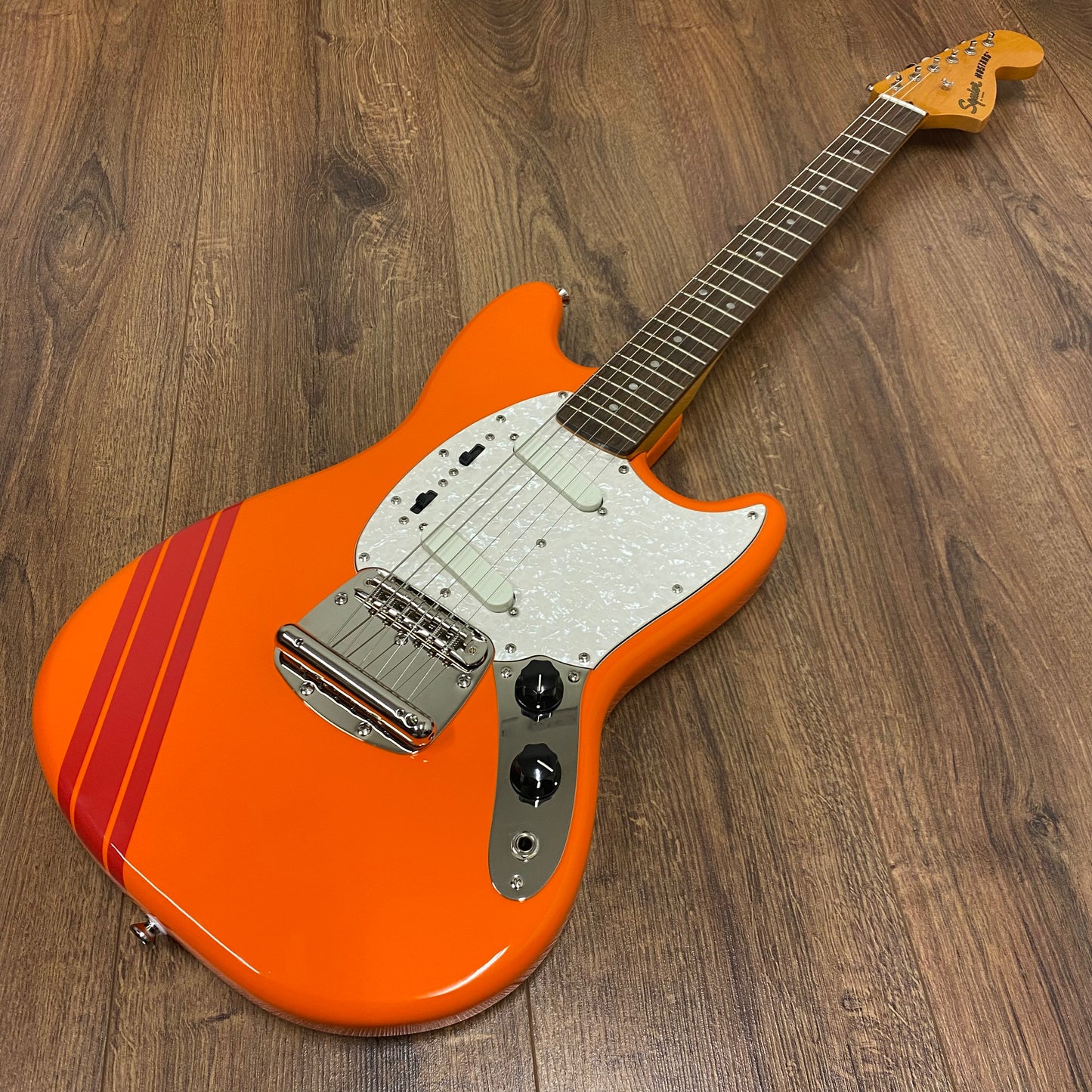 Pre-Owned Squier FSR Classic Vibe '60s Competition Mustang - Capri Orange