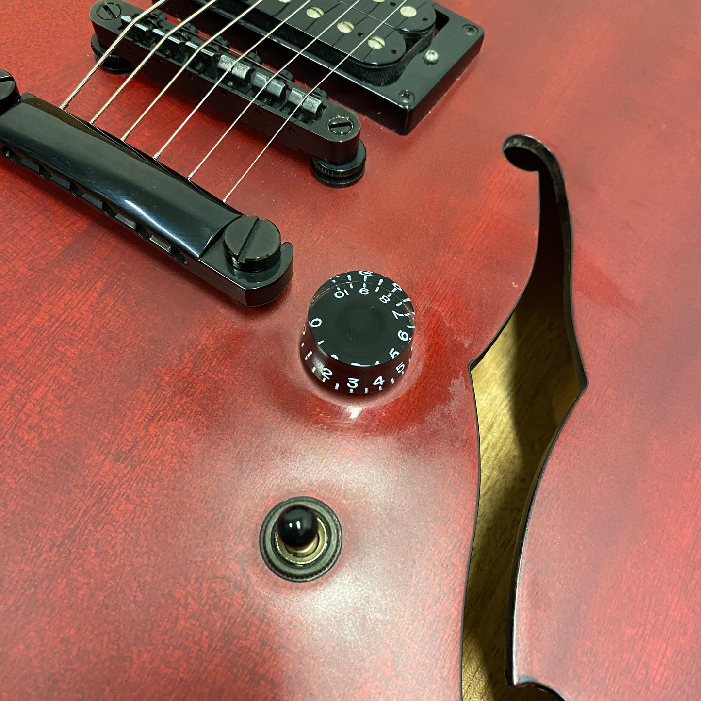 Pre-Owned Epiphone Dot Studio - Worn Cherry