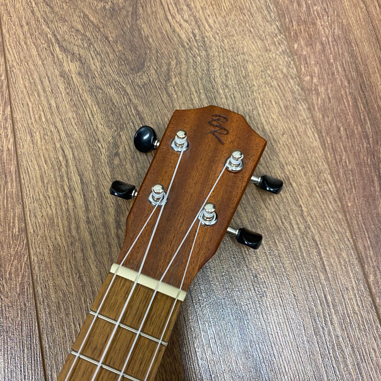 Pre-Owned Baton Rouge V2-SW Soprano Ukulele