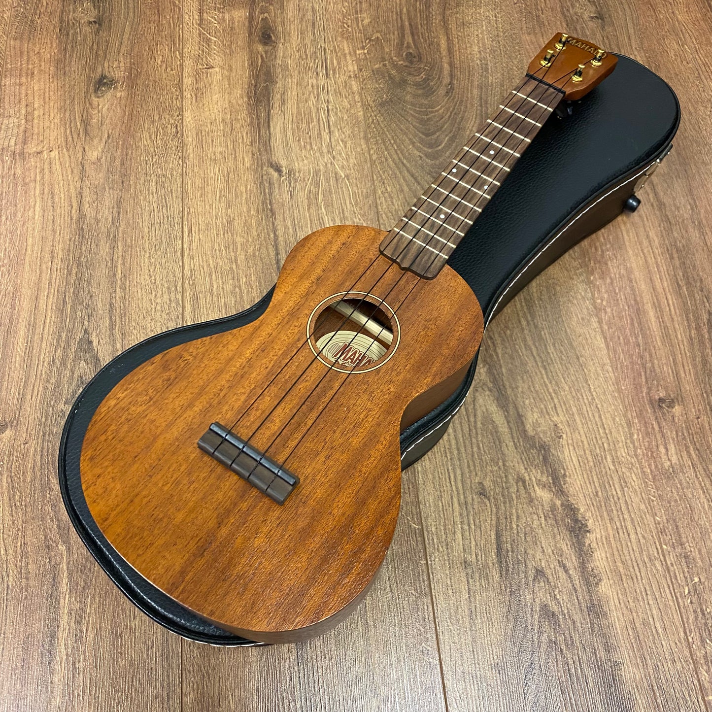 Pre-Owned Mahalo U320C Concert Ukulele