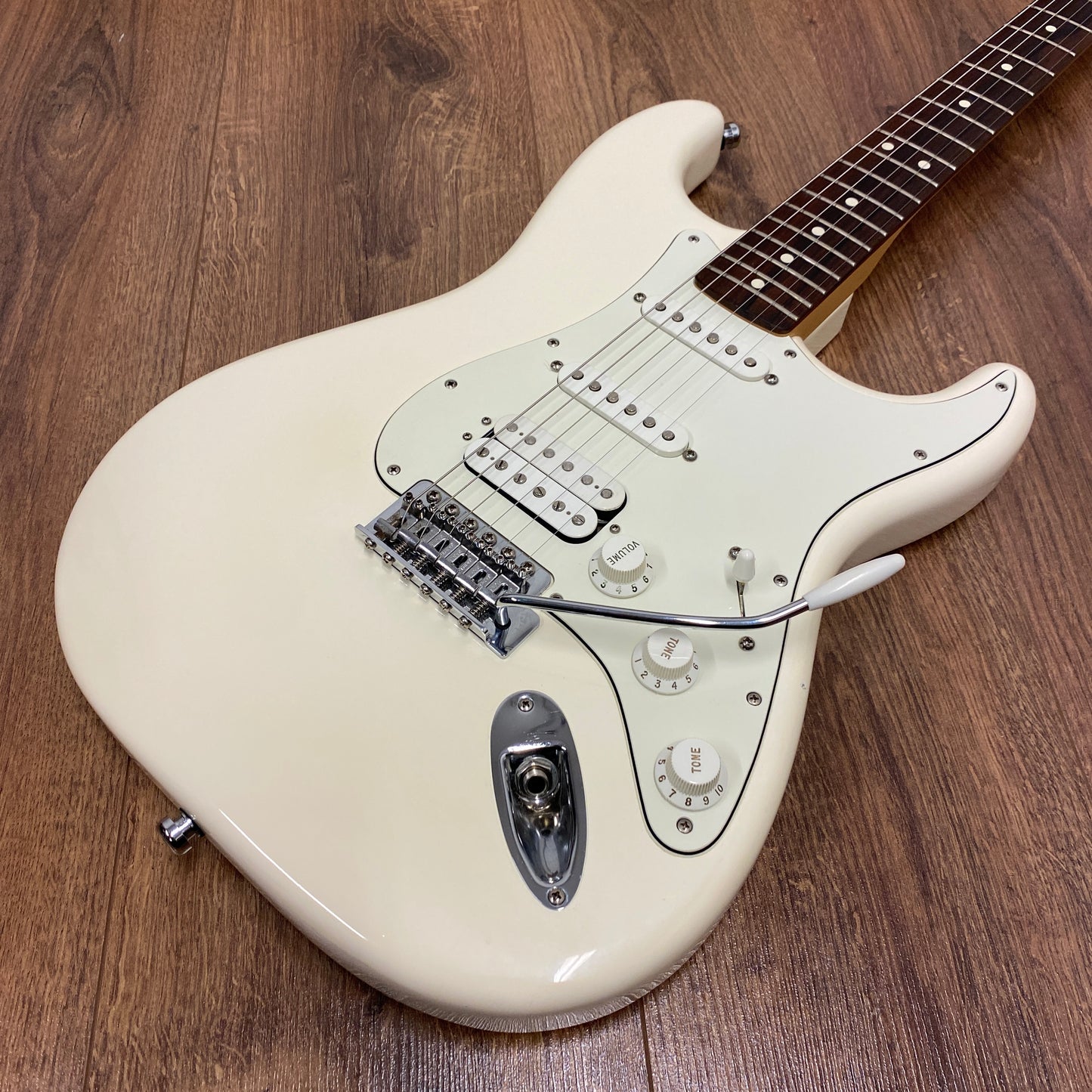 Pre-Owned Fender Mexican Standard Stratocaster HSS - Arctic White - 2017