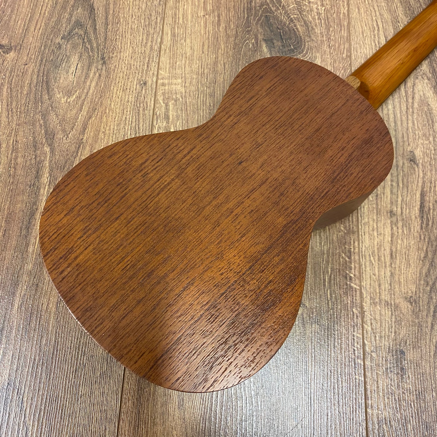 Pre-Owned Mahalo U320C Concert Ukulele